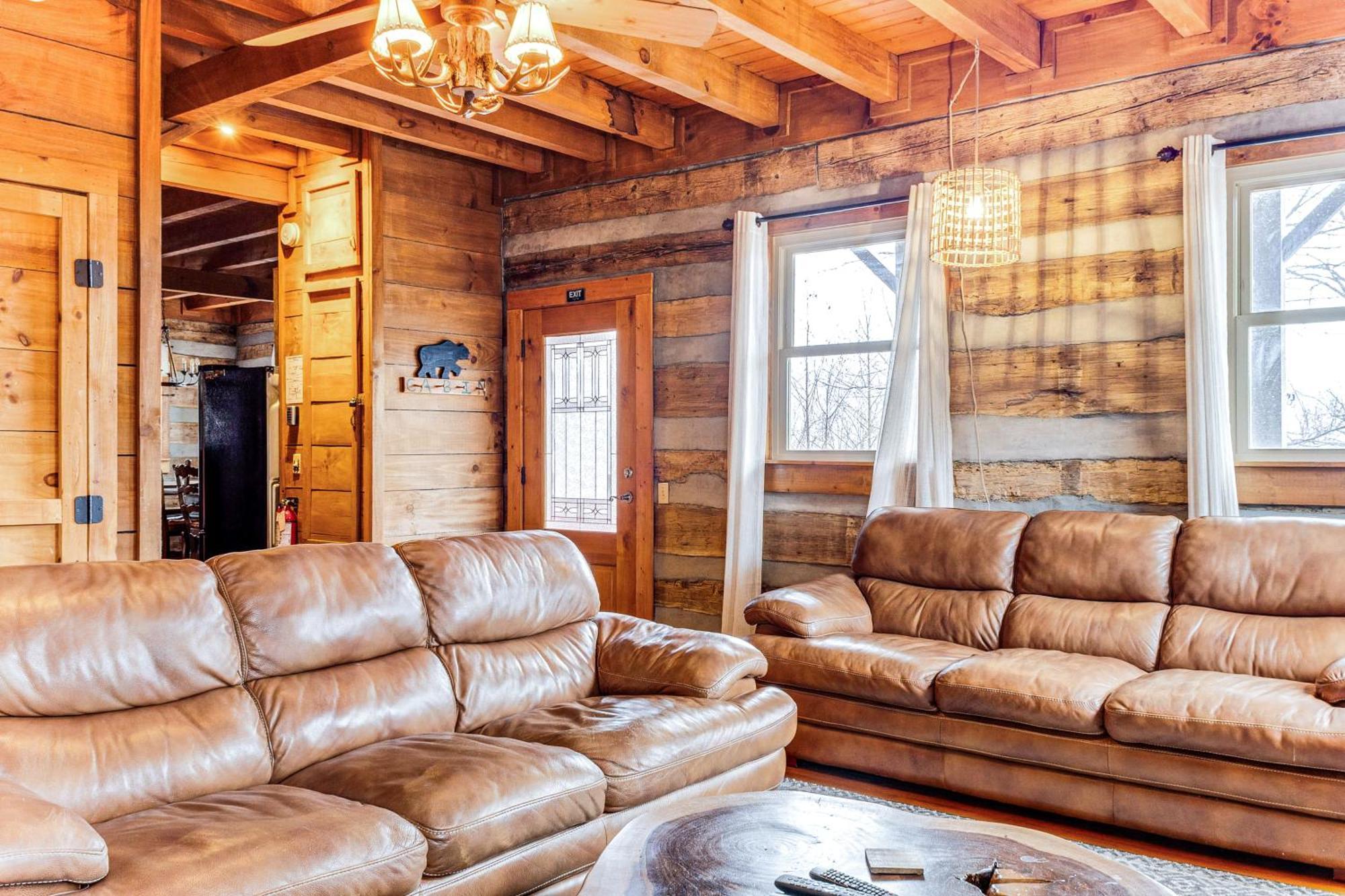 Spacious Gatlinburg Cabin With Hot Tub And Game Room! Exterior foto